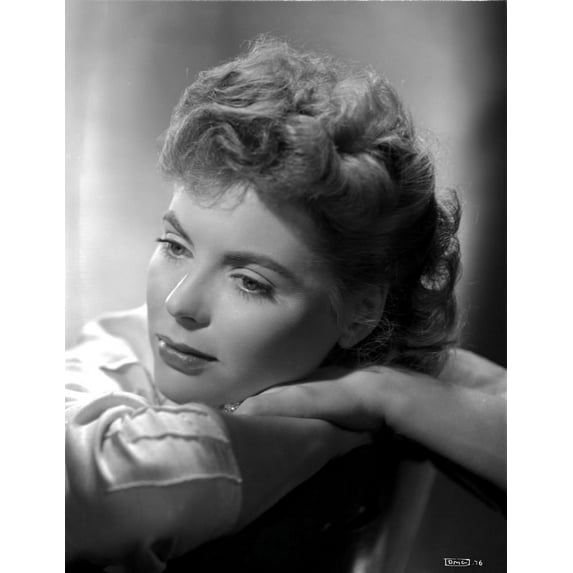 Dorothy McGuire Leaning and Emotional Photo Print (24 x 30)