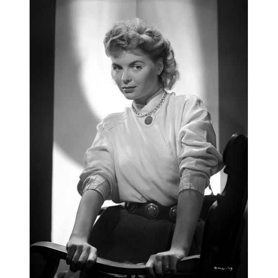 Dorothy McGuire Stand and Holding on a Wood Photo Print (8 x 10)