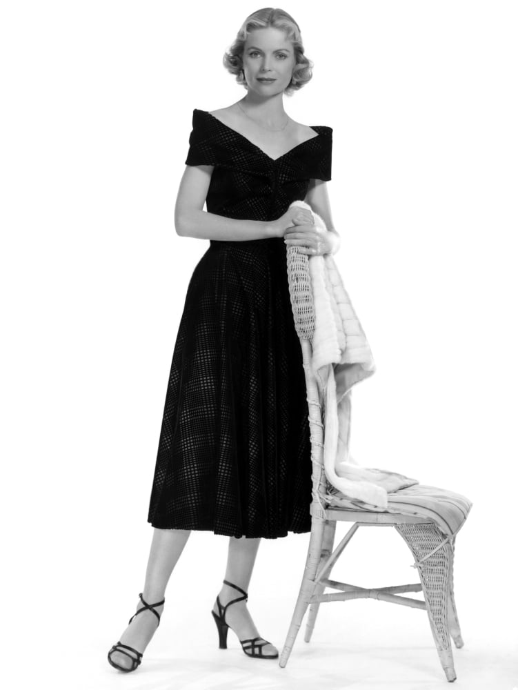 Dorothy Mcguire Canvas Art - (16 x 20)