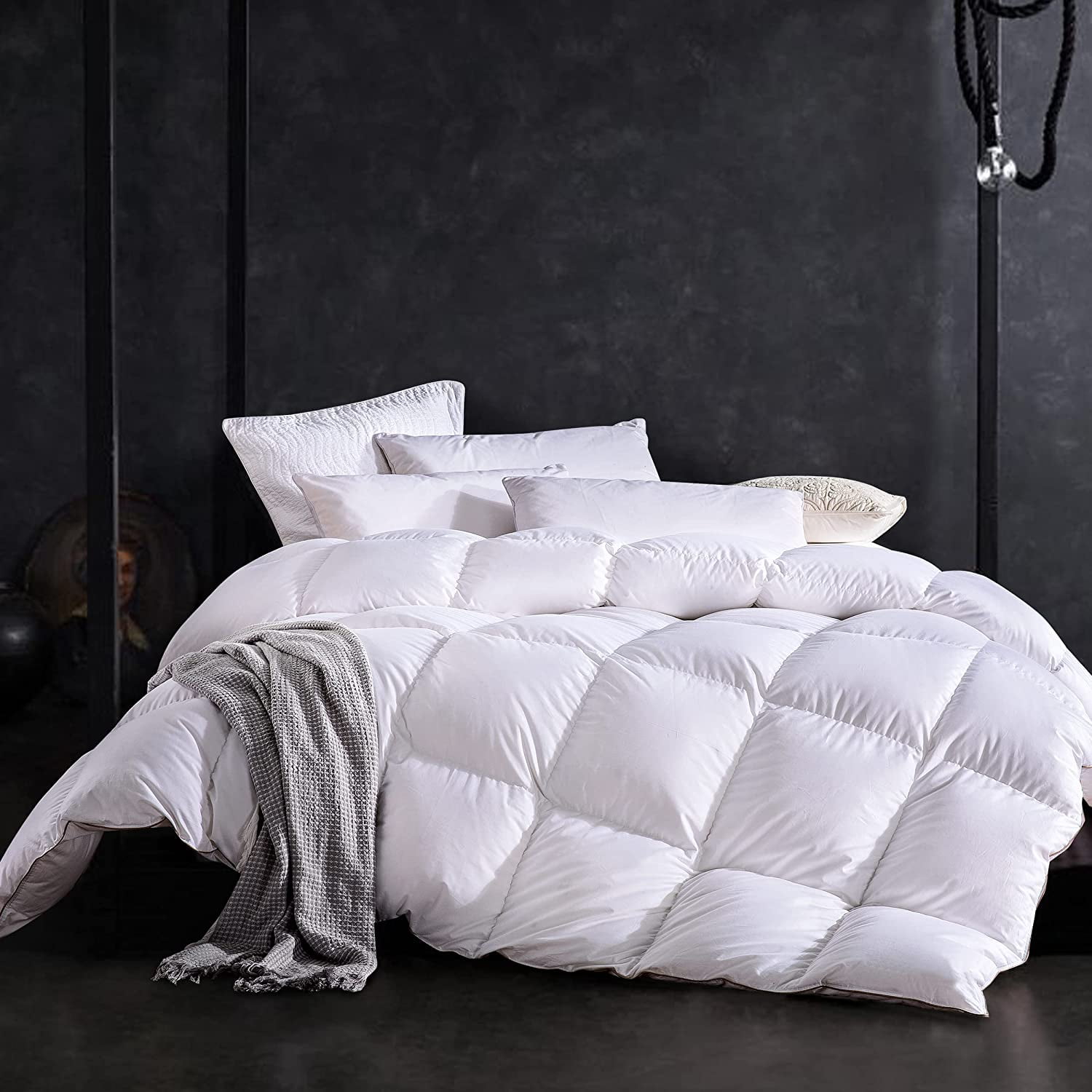 Dorrin Nessin All Season Pinch Pleated Feather Down King Size Comforter