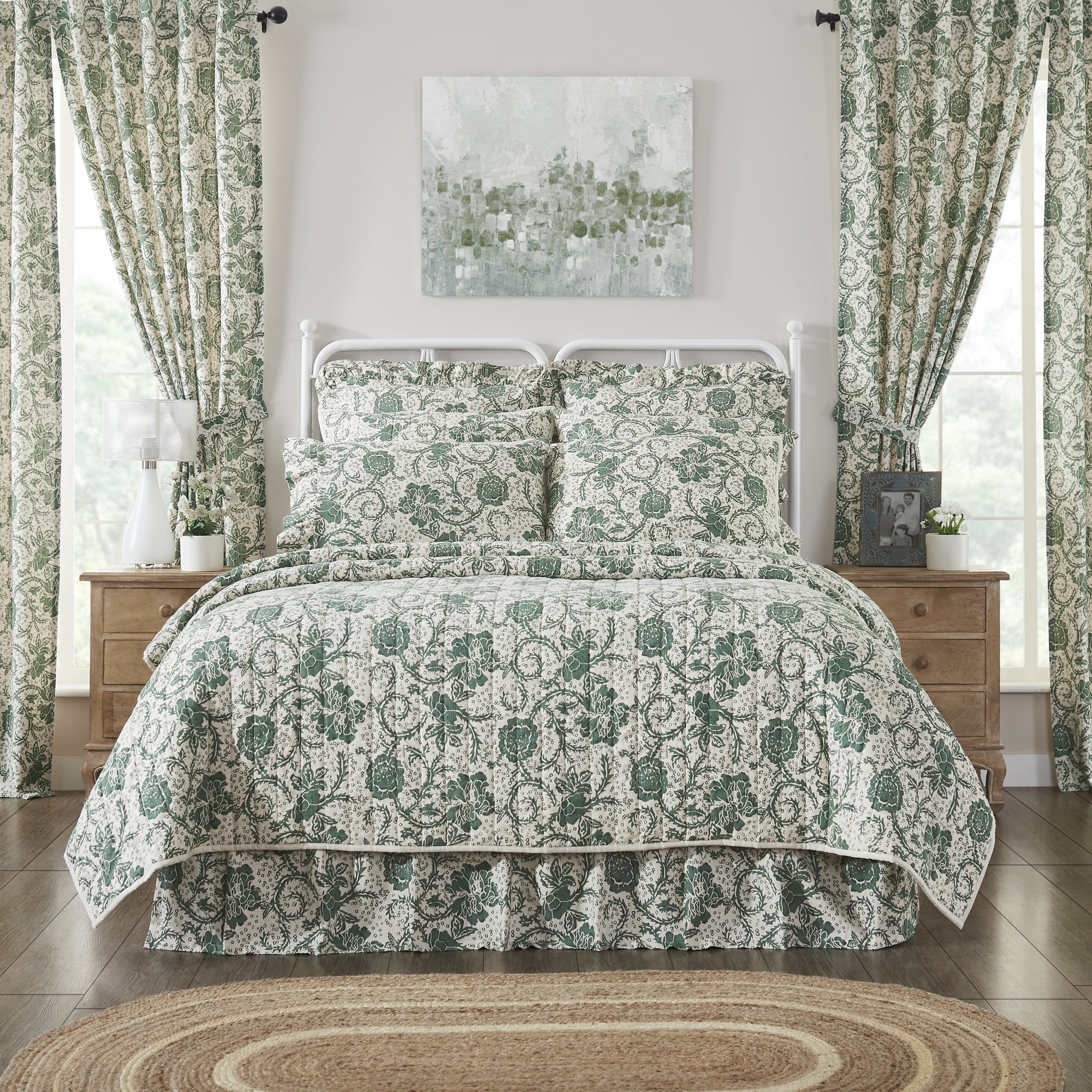 Green Floral Reversible Cotton Queen Quilt