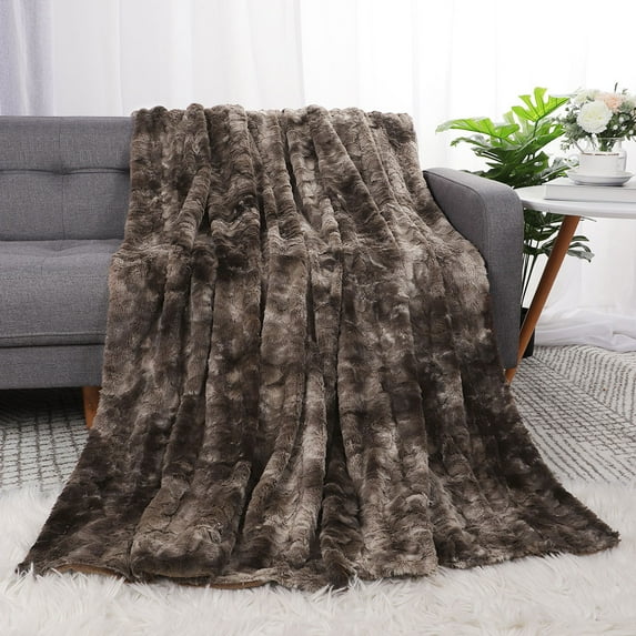 Double-Sided Faux Fur Throw Blanket - Plush Velvety Soft Material - Luxury Softness & Warmt Brown 60 x 78 Inch