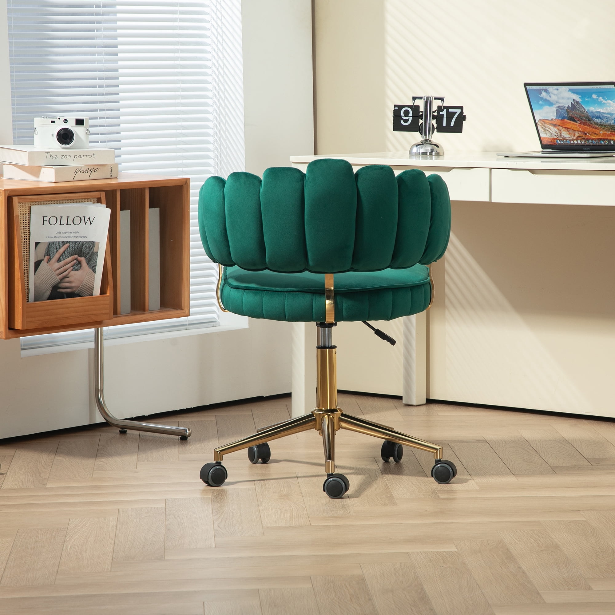 MAYEERTY Velvet Home Office Desk Chair, Modern Cute Computer Chair, Wheels Swivel Height Adjustable Swivel Task Chair for Home Office (Emerald Velvet)