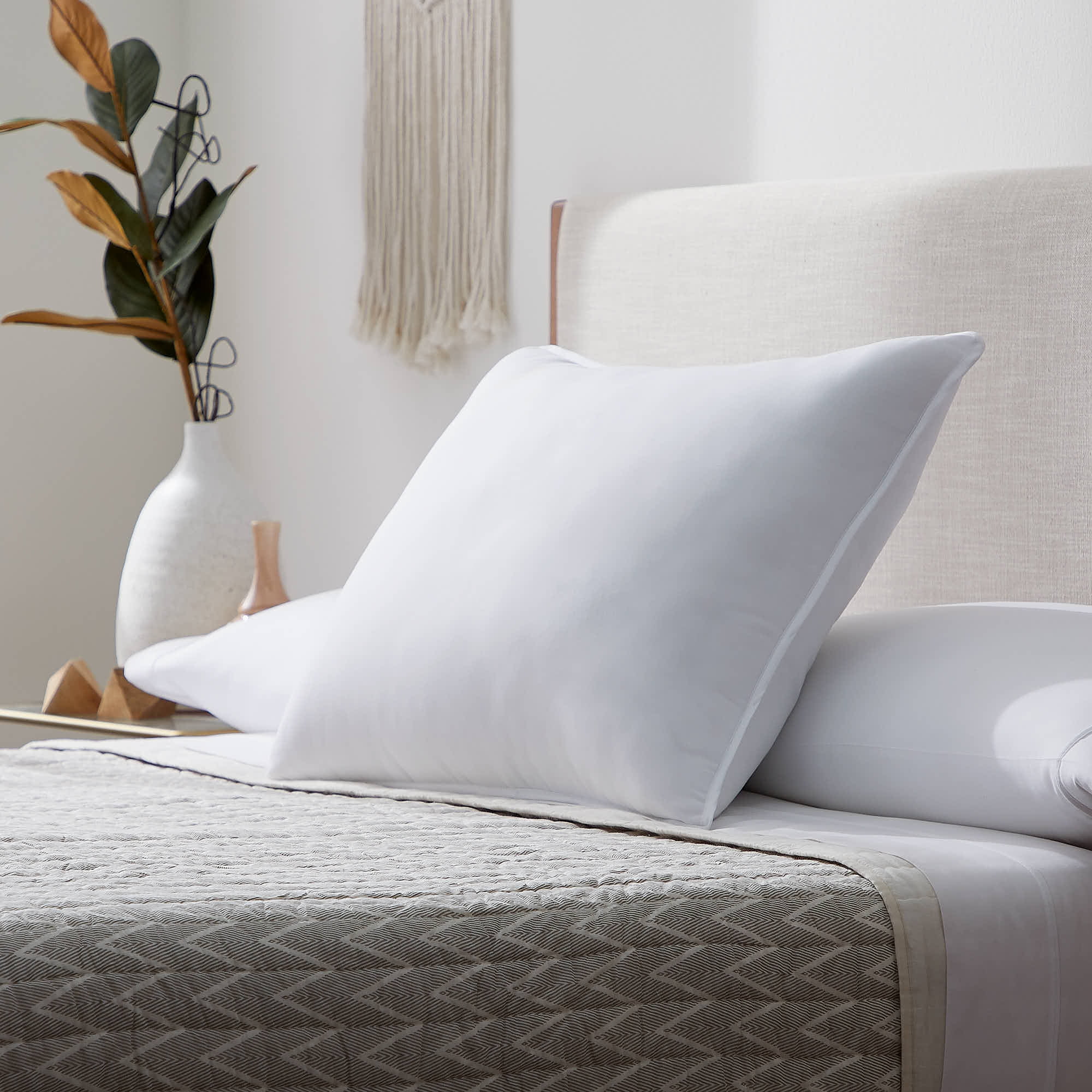 Down Alternative Pillow, Firm, Standard, 1 Pack, Rest Haven