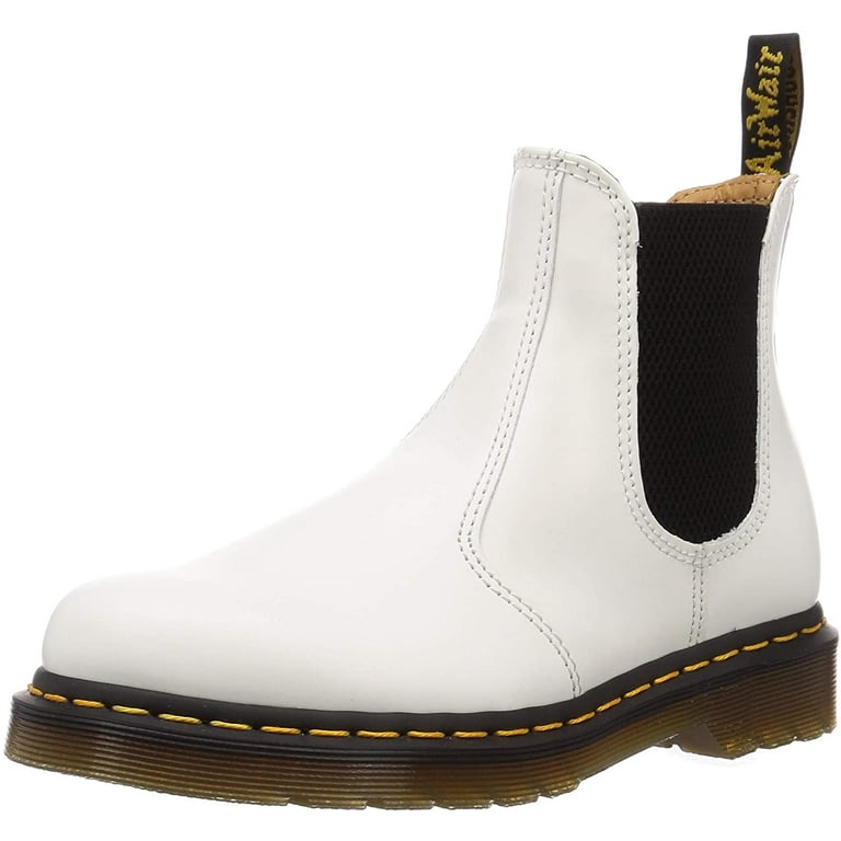womens white doc martens outfit