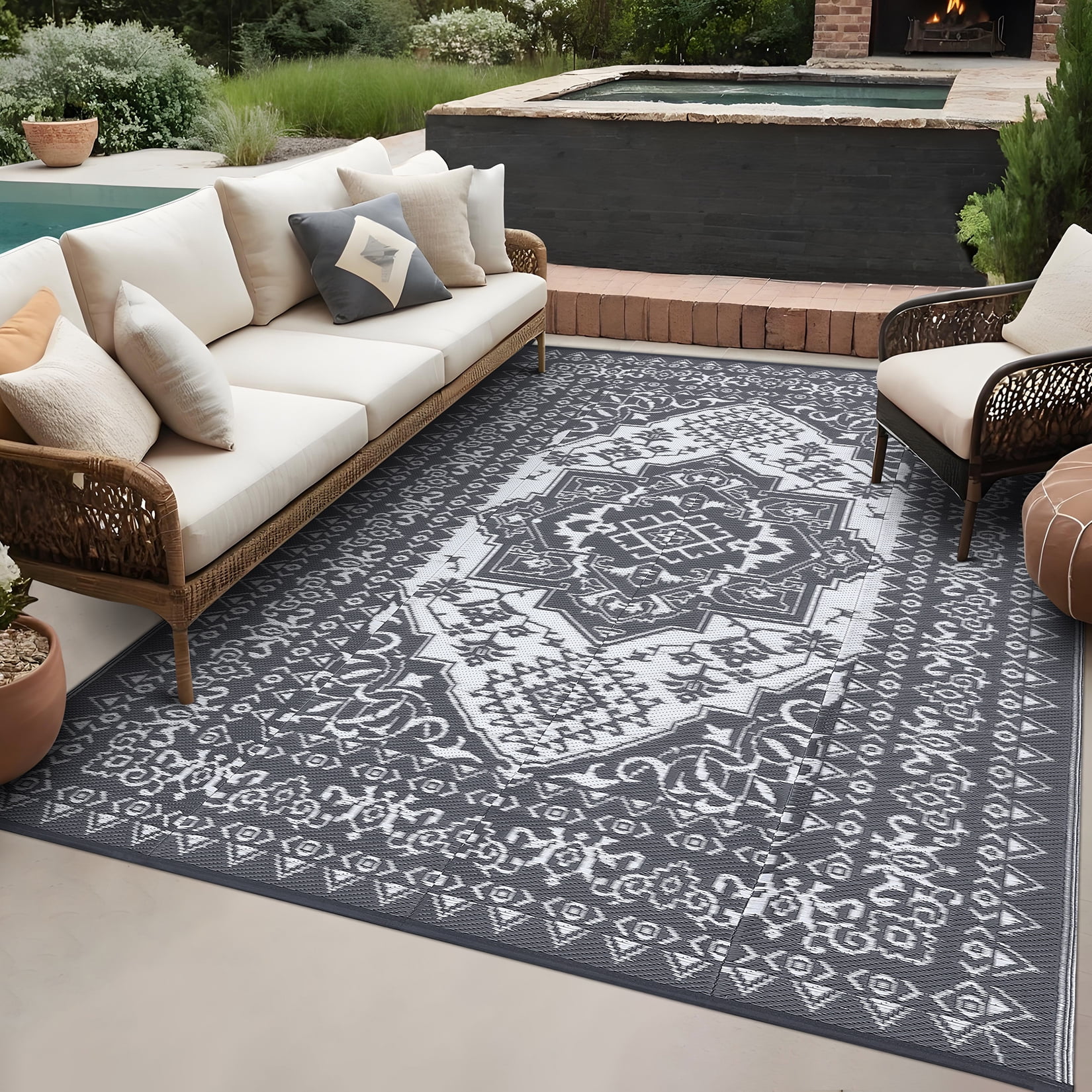 Dragonpad Reversible Outdoor Plastic Rug with Bohemian Diamond Border ...
