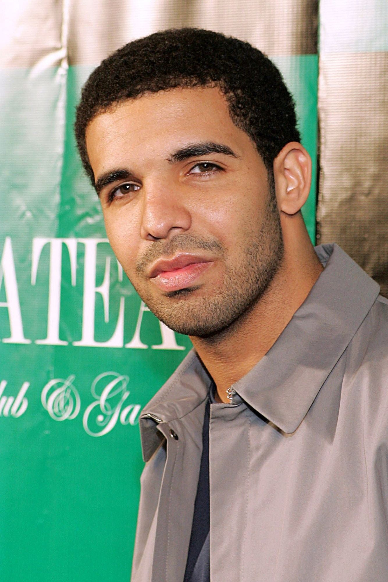 Drake In Attendance For Chateau Nightclub And Gardens Grand Opening Canvas Art - (16 x 20)
