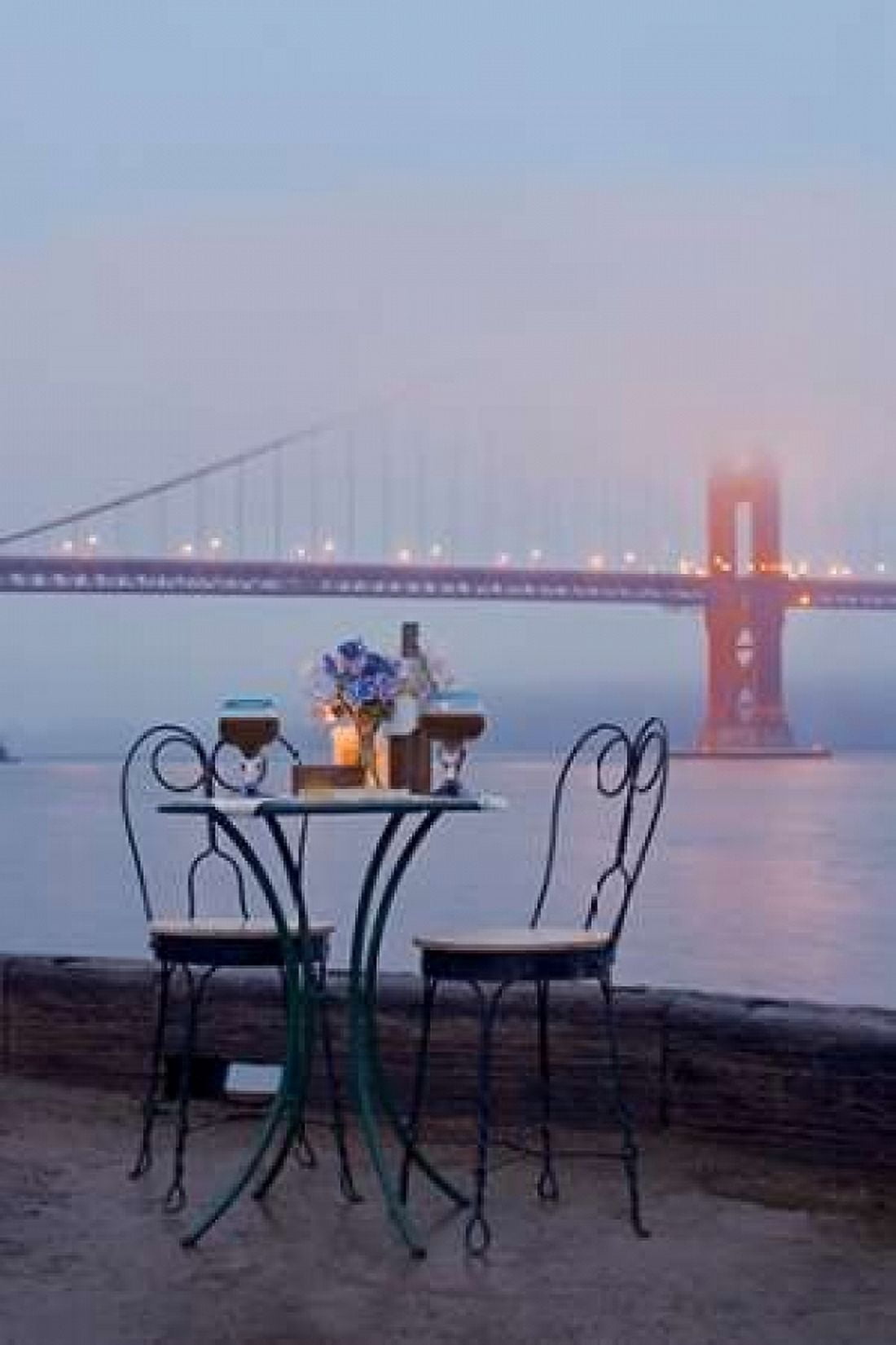 Dream Cafe Golden Gate Bridge - 52 Canvas Art - Alan Blaustein (12 x 18)