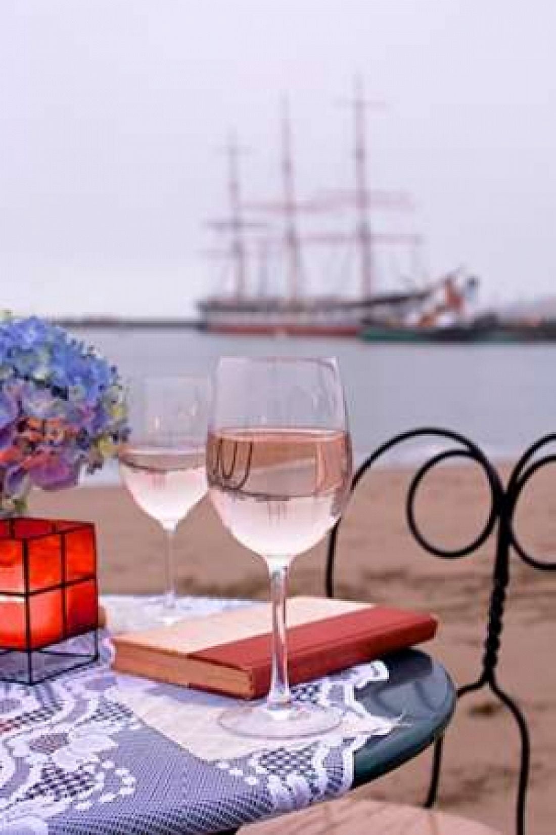Dream Cafe Hyde St Pier - 31 Canvas Art - Alan Blaustein (12 x 18)