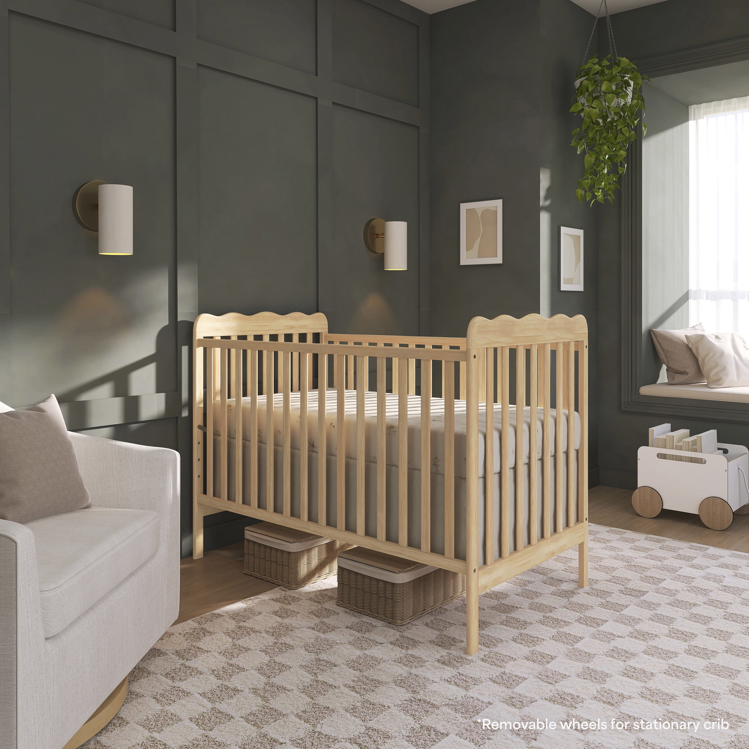 Dream On Me Carson Classic 3-in-1 Portable Crib in Natural, Removable Wheels, Converts from Baby Crib to Toddler Bed, Day Bed and Kids Sofa, Three Adjustable Mattress Height Positions
