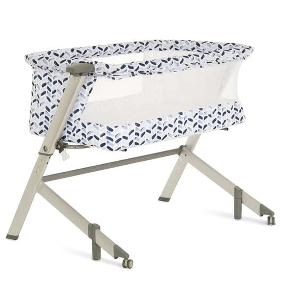 Dream On Me Flora Bassinet with Carry Bag , Compact & Modern, Moroccan White