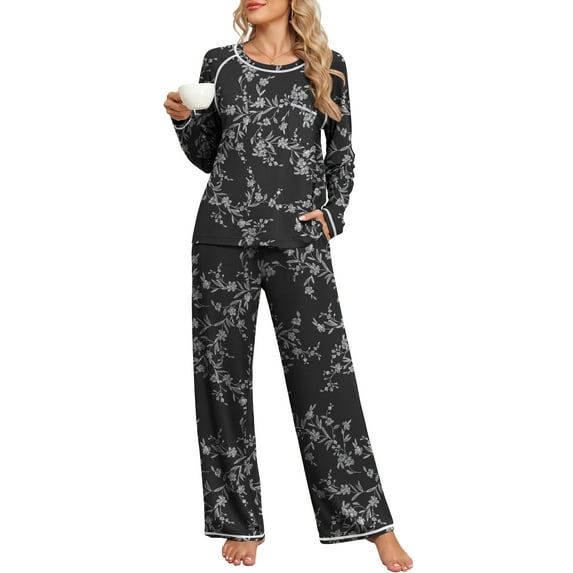 DreamFish Women's Pajama Set Long Sleeve Top and Pants with Pockets Soft Lightweight Sleepwear Loungewear
