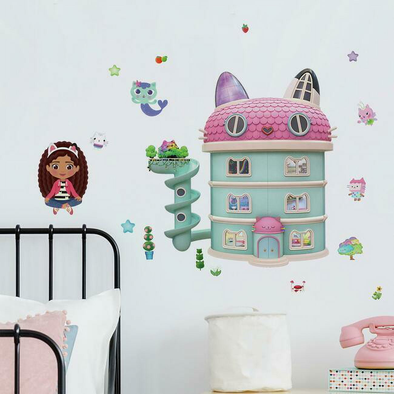 DreamWorks Gabby's Dollhouse Giant Peel and Stick Wall Decal Set