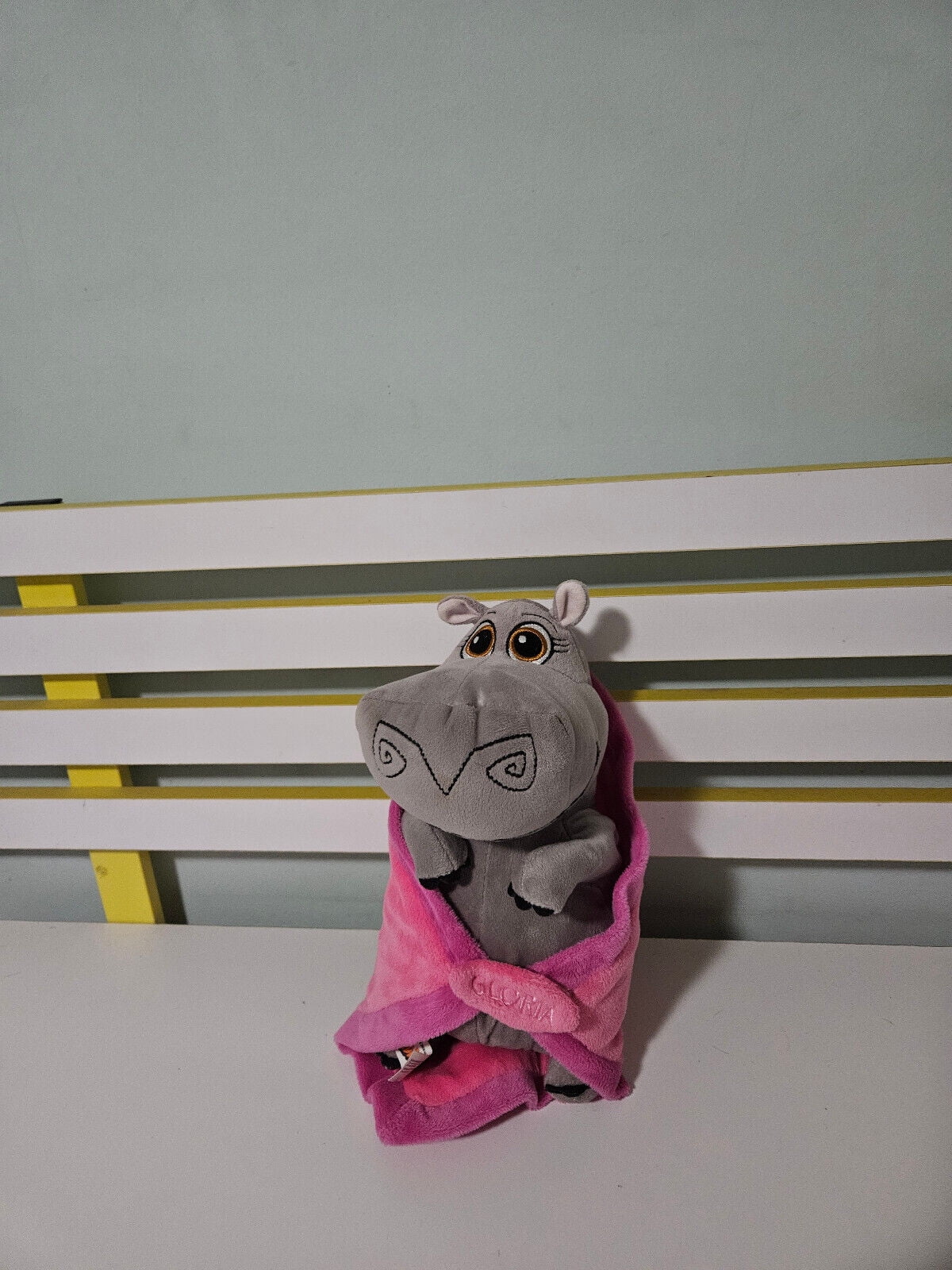 Dreamworks Madagascar Gloria blanket Plush 12'' 30 cm DREAMWORLD TAGGED HIPPO