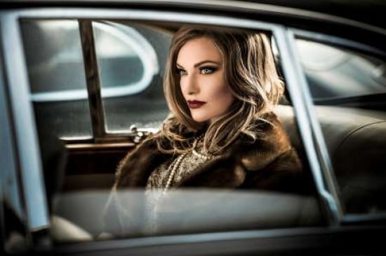 Driving The Diva To The Event Canvas Art - Peter Muller Photography (12 x 18)