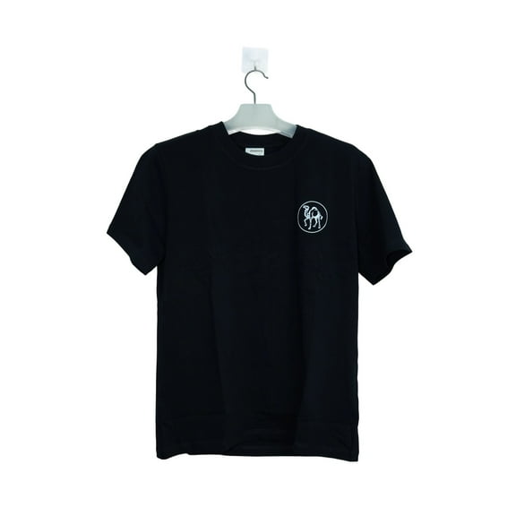 Dromedary camel with circle T-Shirt