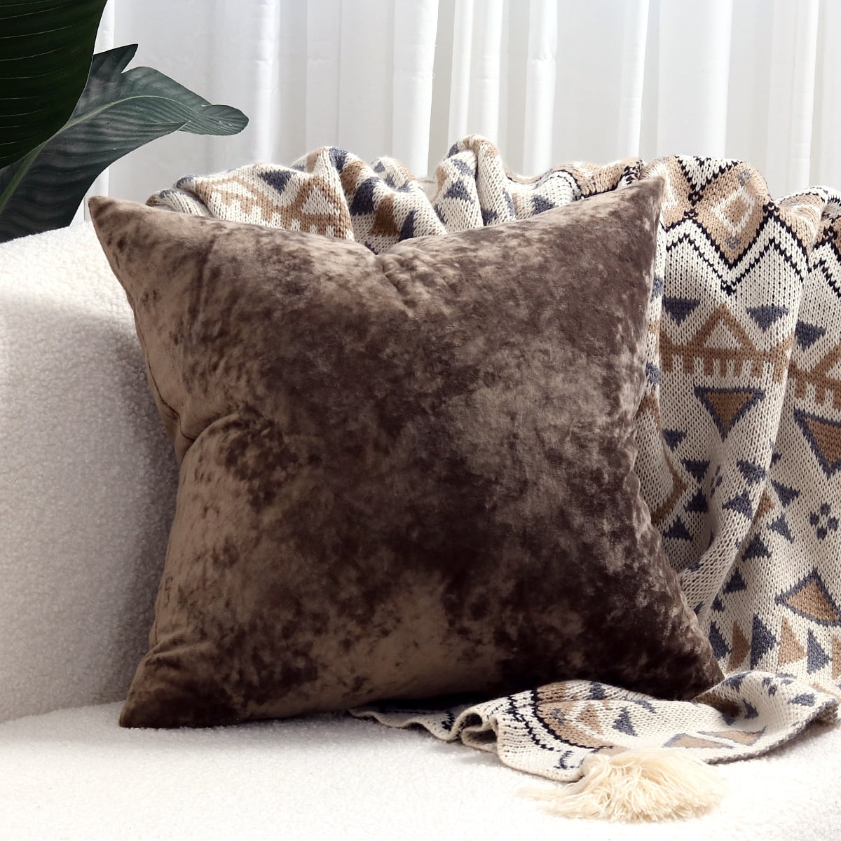 Dtwnek Velvet Cushion Case Super Soft Decorative Square Throw Pillows ...