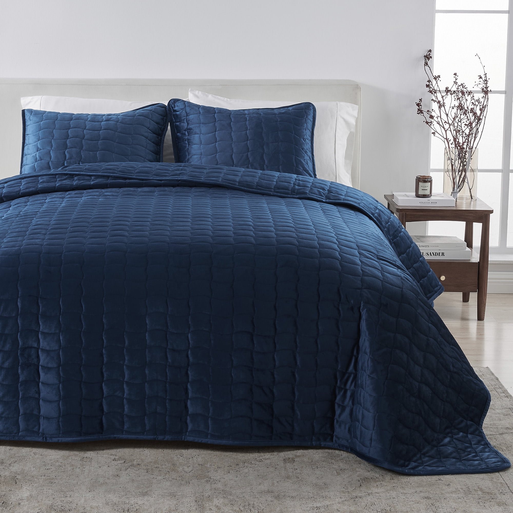 Dual-Sided Velvet Box-Stitched Heavyweight 2-Piece Twin Quilt Set, Navy
