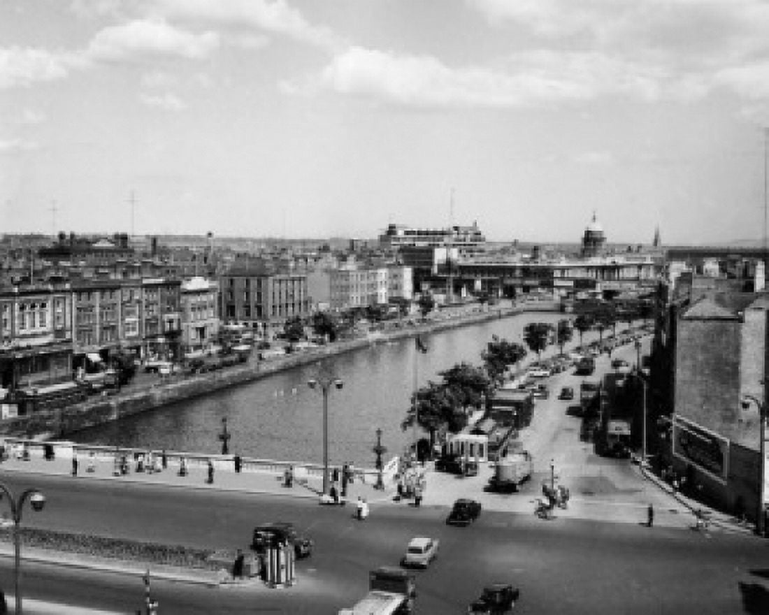 Dublin Ireland Canvas Art - (18 x 24)