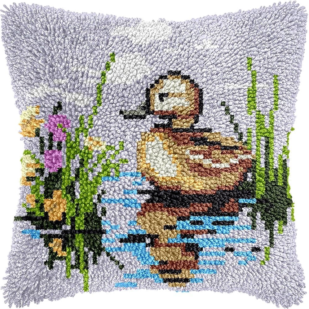 Duck in Lake Latch Hook Kits Pillow DIY Pillowcase Crochet Hook Cushion Making Kits with Preprinted Pattern Canvas Instruction Yarns Pillow Cover Easy Starter DIY Crochet Kits 43x43cm（L70)