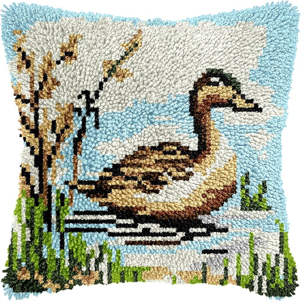 Duck Latch Hook Pillow Kits for DIY Throw Pillow Cushion Embroidery Latch Hooking Pillowcase Kits with Preprinted Canvas Crochet Yarn Kits for Home Decor 17''X 17''(j16)