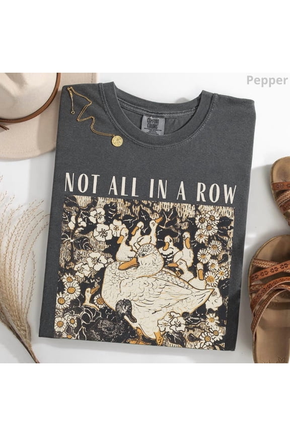 Ducks Not in A Row Shirt, Funny Vintage Retro Animal Shirt, Homesteading Mama Duck Graphic Tee, Cottagecore Gift for Mom