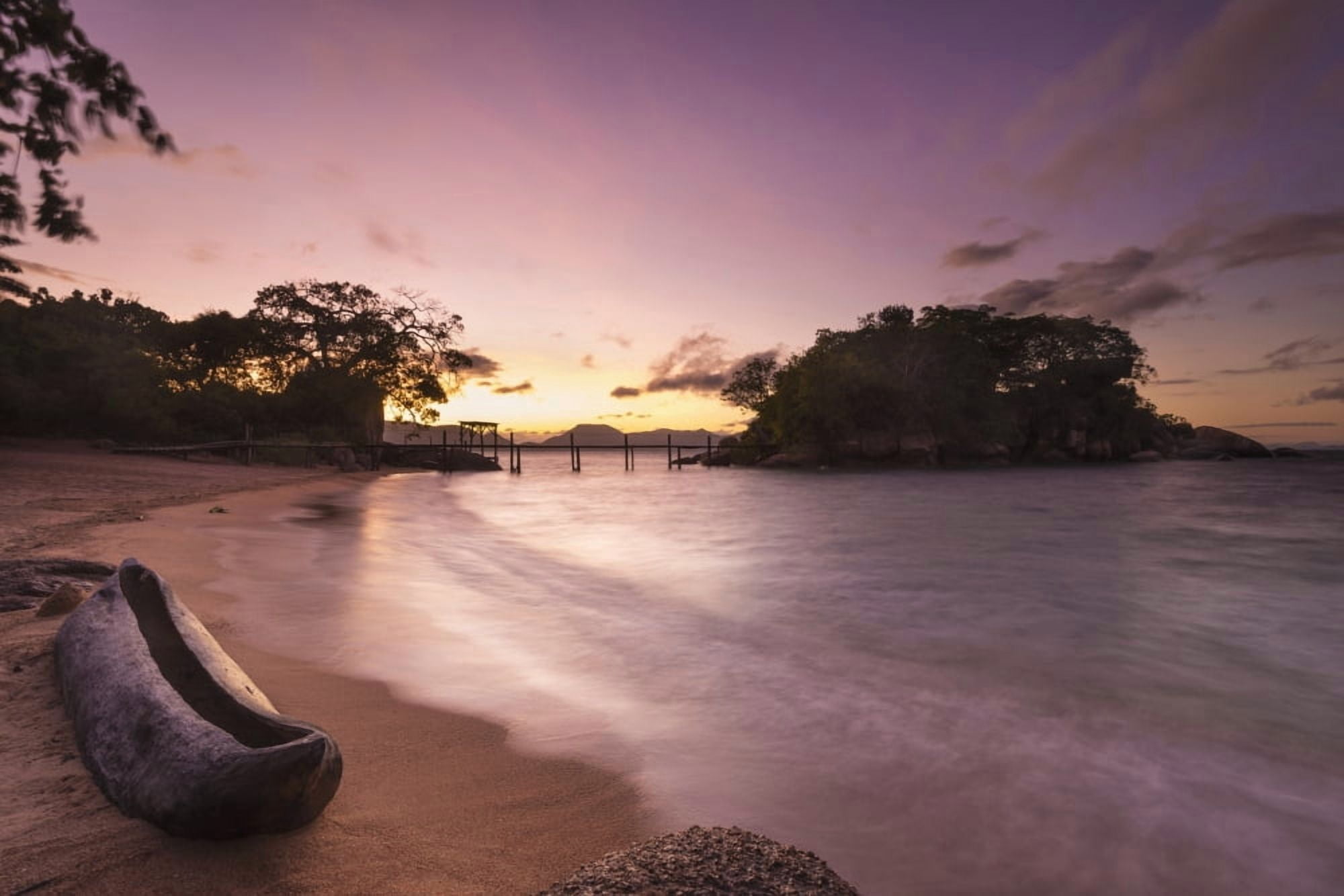 Dugout canoe on small beach on Mumbo Island Lake Malawi Malawi Canvas Art - Ian Cumming Design Pics (19 x 12)
