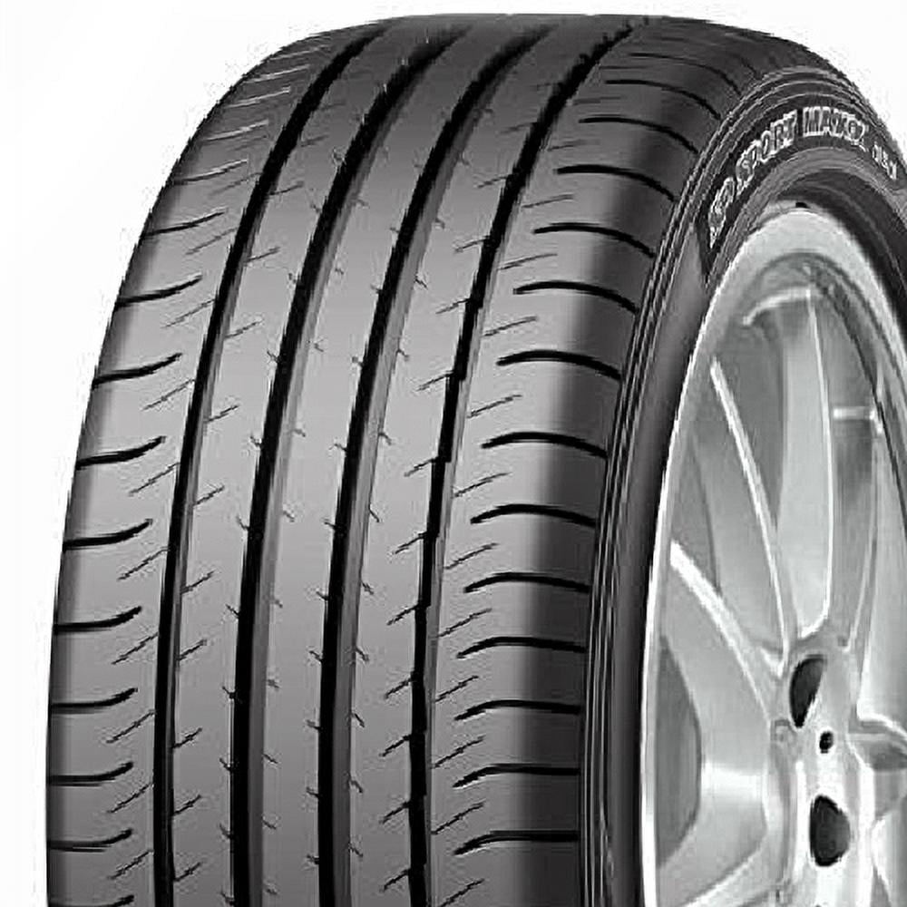 Dunlop SP Sport Maxx 050 235/40R19 96 Y Tire Fits: 2014-20 Ford 