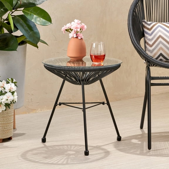 Durable Polyethylene Rattan Side Table / Stable Support for Outdoor Use