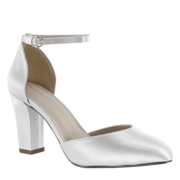 Dyeables Amanda White Size 5.5
