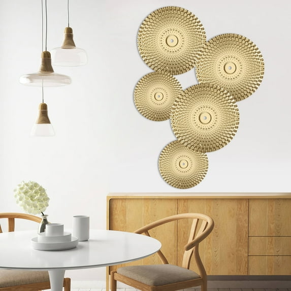 Dznils 5Pcs Gold Metal Plate Wall Decor Morden Round Hanging Metal Wall Art Indoor Wall Sculptures