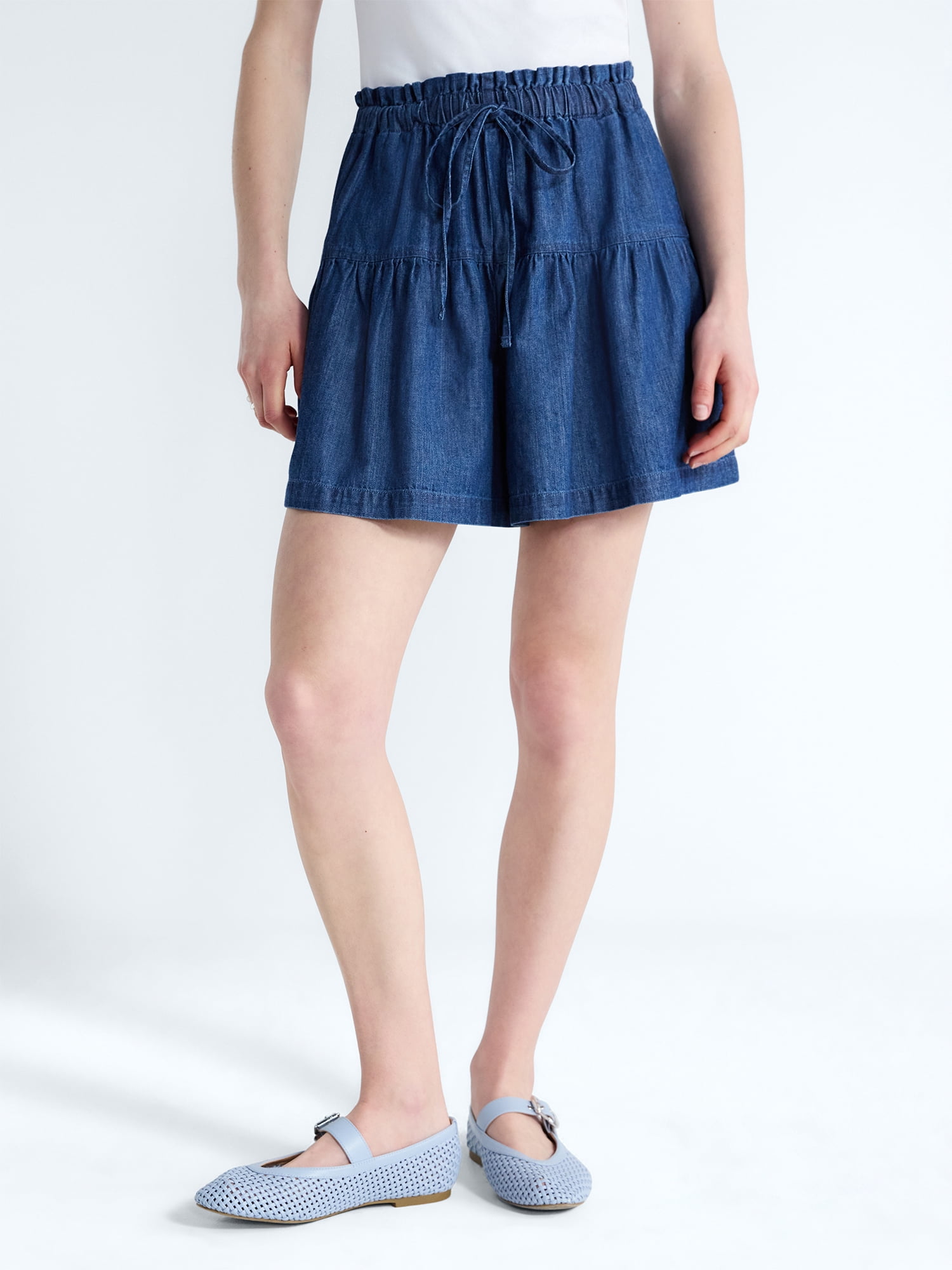 Free Assembly Women's Pull On Seamed Denim Shorts, 4" Inseam, Sizes XS-XXL
