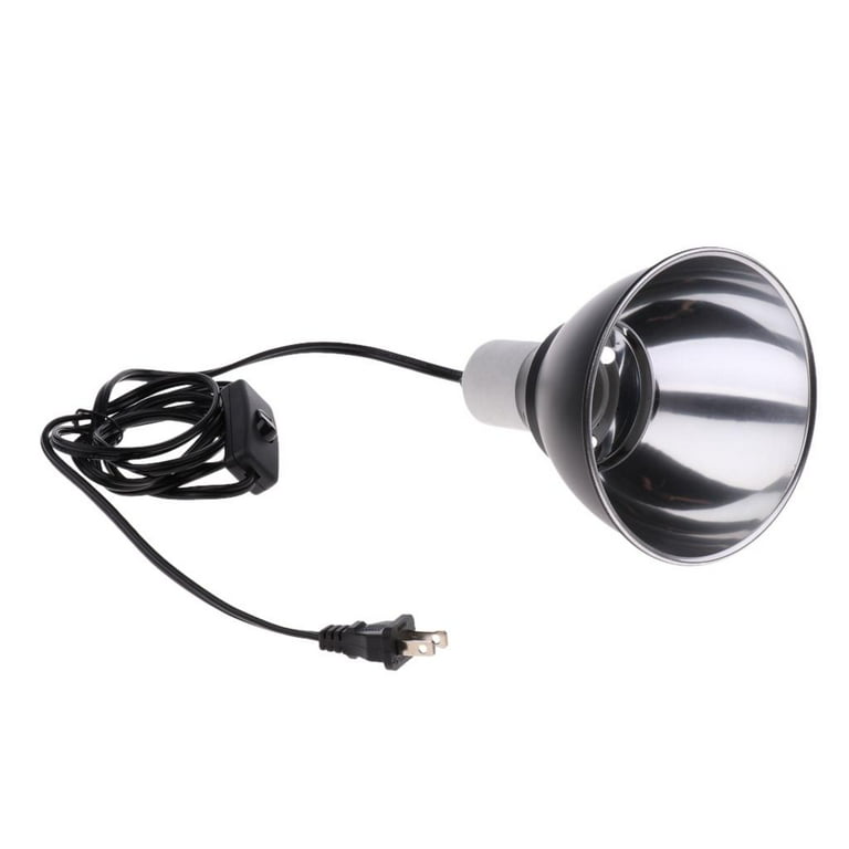 Reflector outlet lamp holder