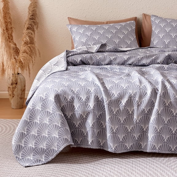 Sonive Coastal Quilt Set Grey Shell Pattern Lightweight Microfiber Quilt Set, Twin/Twin-XL
