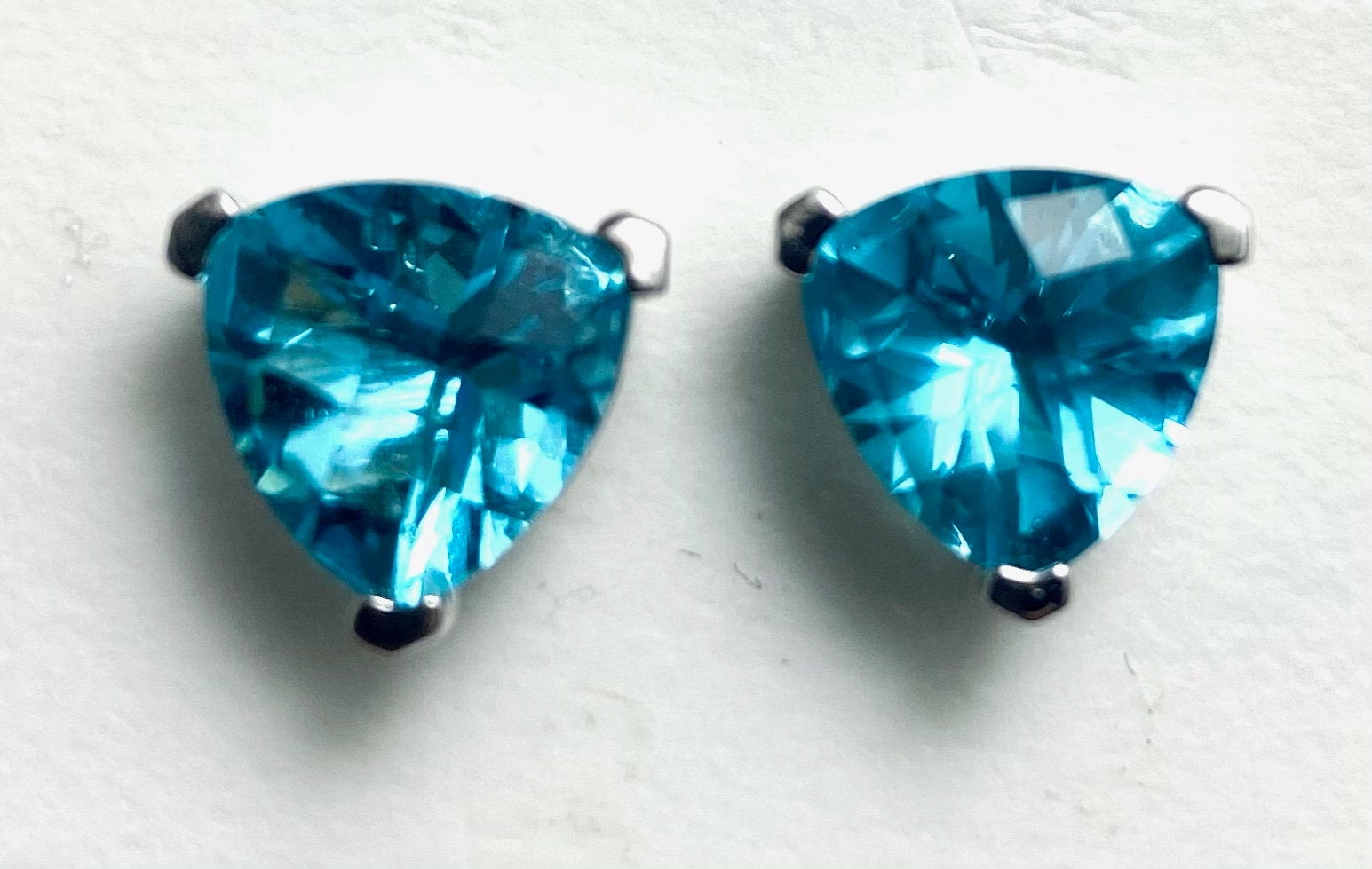 Helenite earrings deals