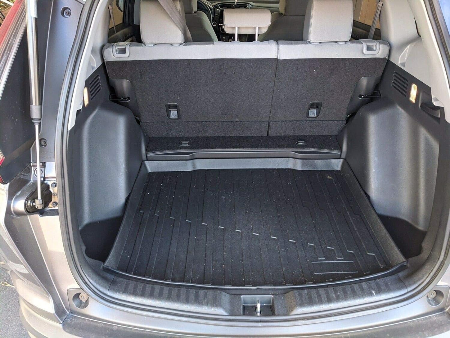 EACCESSORIES EA Cargo Liner – Trunk Mat for Honda CR-V CRV (Lower Position) 2017-2022 – Weather-Resistant Trunk Mats for Cars with Raised Lip – Non-Slip Car Trunk Mat Rubber – Laser Pre-Cut Design