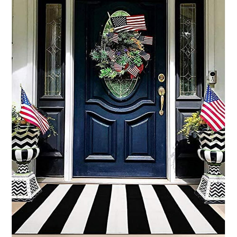 https://i5.walmartimages.com/seo/EARTHALL-Black-White-Striped-Rug-27-5-x-43-Inches-Cotton-Hand-Woven-Reversible-Foldable-Washable-Outdoor-Stripe-Layered-Door-Mats-Porch-Front_cfe152b2-61be-41ea-873d-ff2014d6ceba.70d1f1b80cab9f0fd7c75263fd51411a.jpeg?odnHeight=768&odnWidth=768&odnBg=FFFFFF