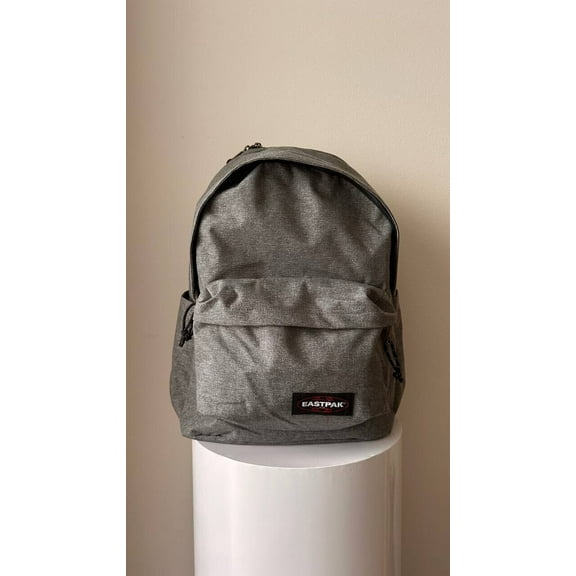 EASTPAC BAG Day OFFICE SUNDAY GREY JS0A86CI-97W27L BRAND NEW