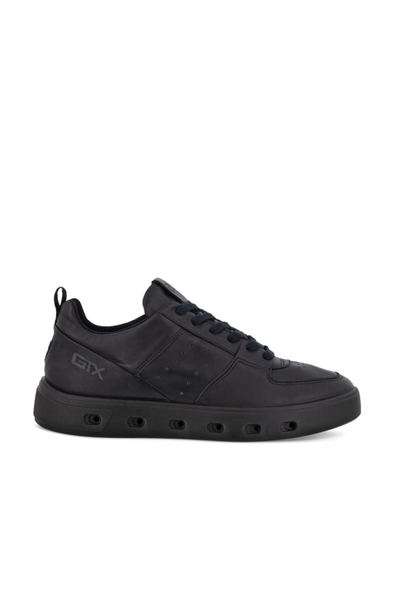 Women's Street 720 in Black, 42 EU