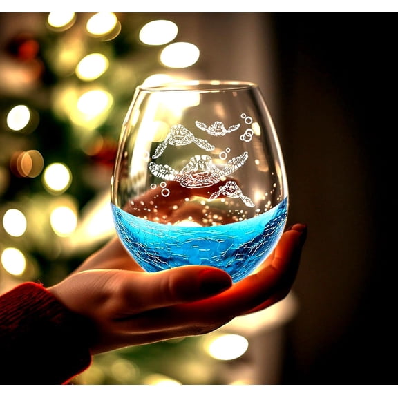 EFEMF-Sea Turtle Gifts for Women, Etched Sea Turtles Family Handmade Engraved Crackle Turquoise Beach Wine Glass With Velvet Gift Box 18 Ounces