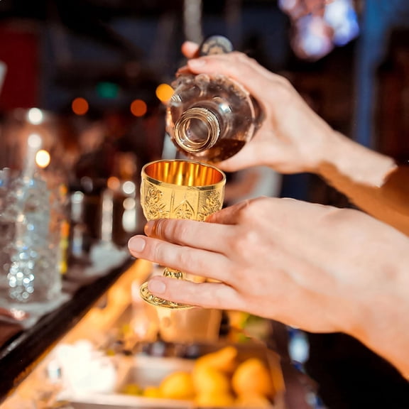 EFEMF-Vintage Wine Chalice Goblet 50ml Mini Golden Goblet Cup Shatter-Resistant Retro Brass Wine Glass Small European Style Decorative Cocktail Cup 2.67x1.61x1.61 Inches