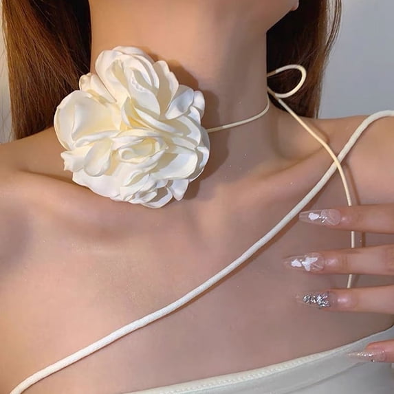 EFINNY Women's necklace Temperament necklace Straps Flowers Vintage Simplicity