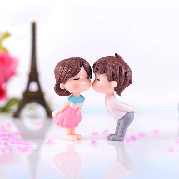 EGYMEN 2PCS Cute Kissing Couple Doll, Resin Decorative Figurine, Miniature Garden Ornament, Hand Painted Desk Accessory