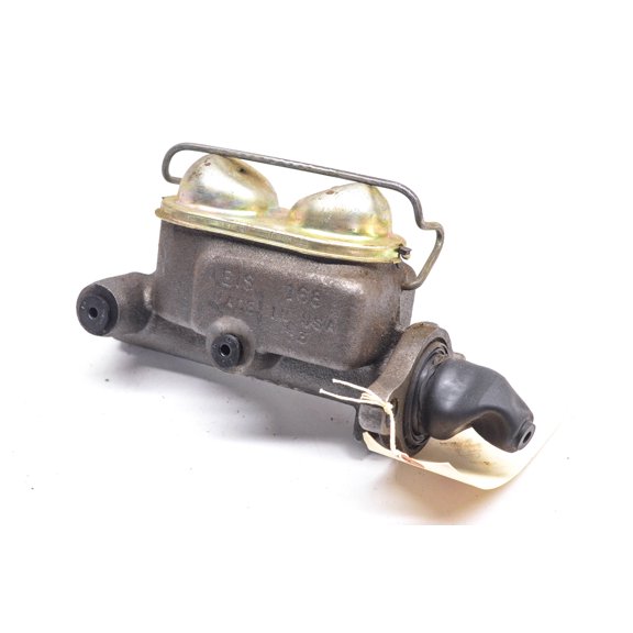 EIS E88698, 88698, EIS-168 Brake Master Cylinder NOS