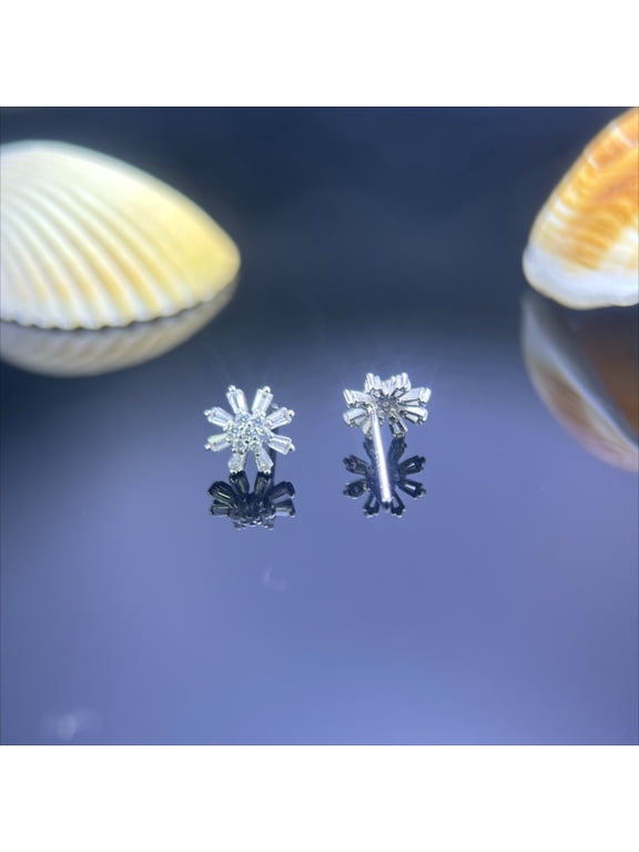 925 Sterling Silver Plated Snowflake Zirconia Stud Earrings Hypoallergenic Lightweight Sparkling Everyday Holiday Party Christmas New Year Gifts for Women Comes with Beautiful Box