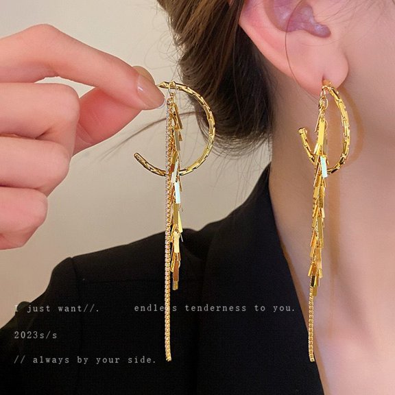 EKE Women’s Earrings Retro Vintage Elegant Design Lightweight Fashion Jewelry for Daily and Formal Wear