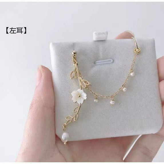 EKE Women's Earrings: Vintage-Inspired Fashion Jewelry with Elegant Design