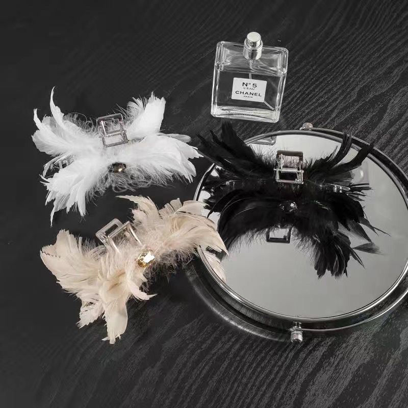 EKE Women’s Hair Clip Vintage Retro Back-Wear Elegant Hair Accessory with Fashion Texture