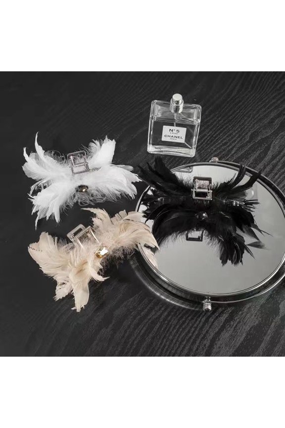 Women’s Hair Clip Vintage Retro Back-Wear Elegant Hair Accessory with Fashion Texture