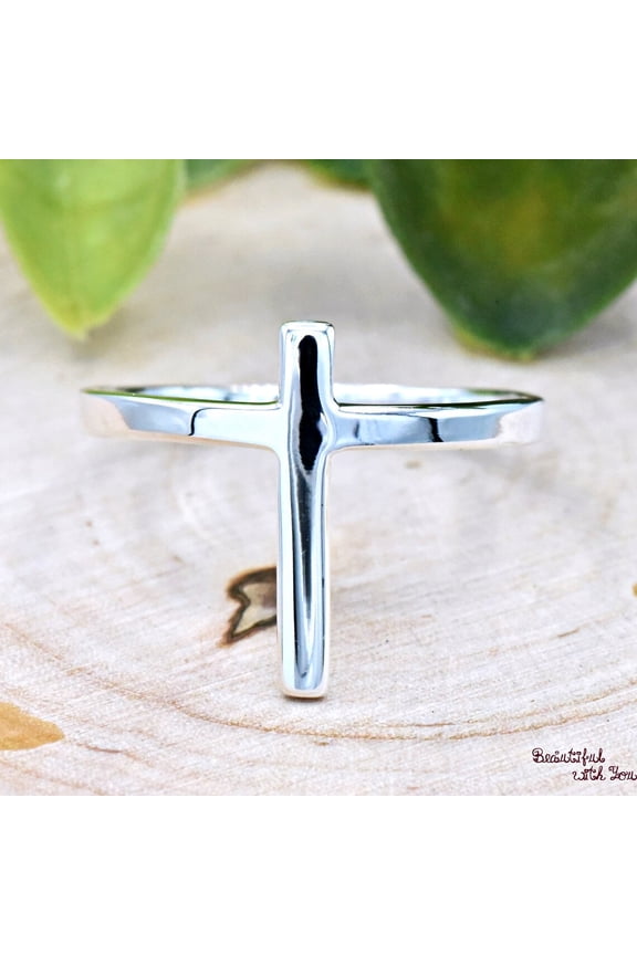 - Exquisite 925 Sterling Silver Detailed Cross Design Ring Modern Designer Styling Band Timeless Fine Jewelry Collection